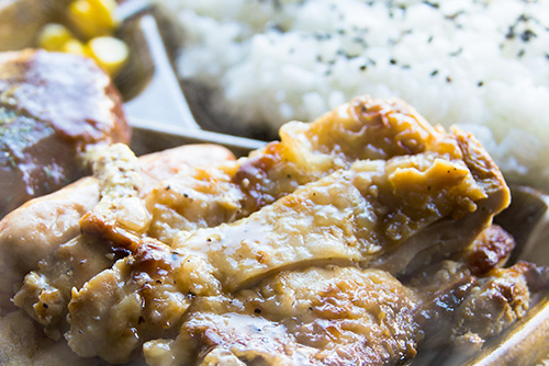 2016年9月撮影のフリー写真素材144「照り焼きチキン」