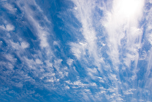 2016年9月撮影のフリー写真素材179「青空と太陽」