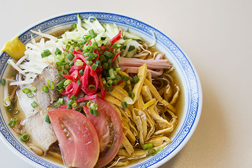 フリー写真素材183「冷やし中華（トマト）」