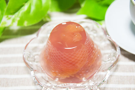 レッドグレープフルーツゼリーのフリー写真素材1