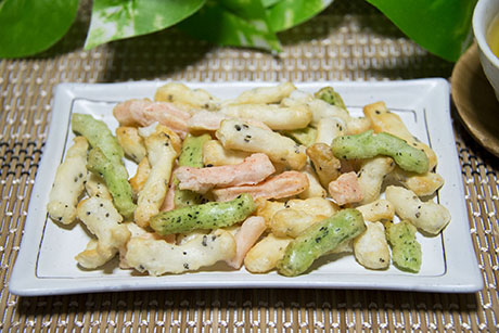 三色あられのフリー写真素材1