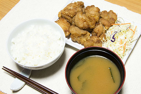 若鶏の竜田揚げのフリー写真素材3