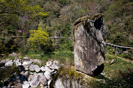 渓谷のフリー写真素材2