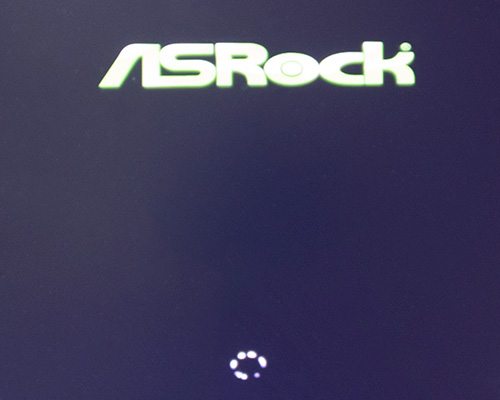 初期化中の画面